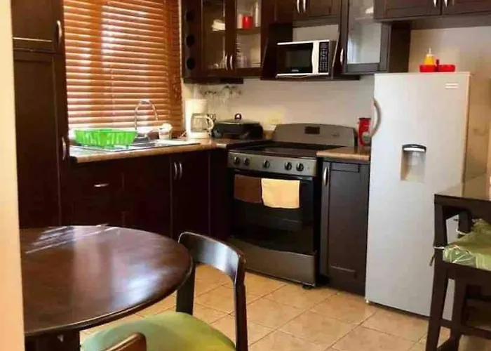 Dolce Vita Condominio La Colina